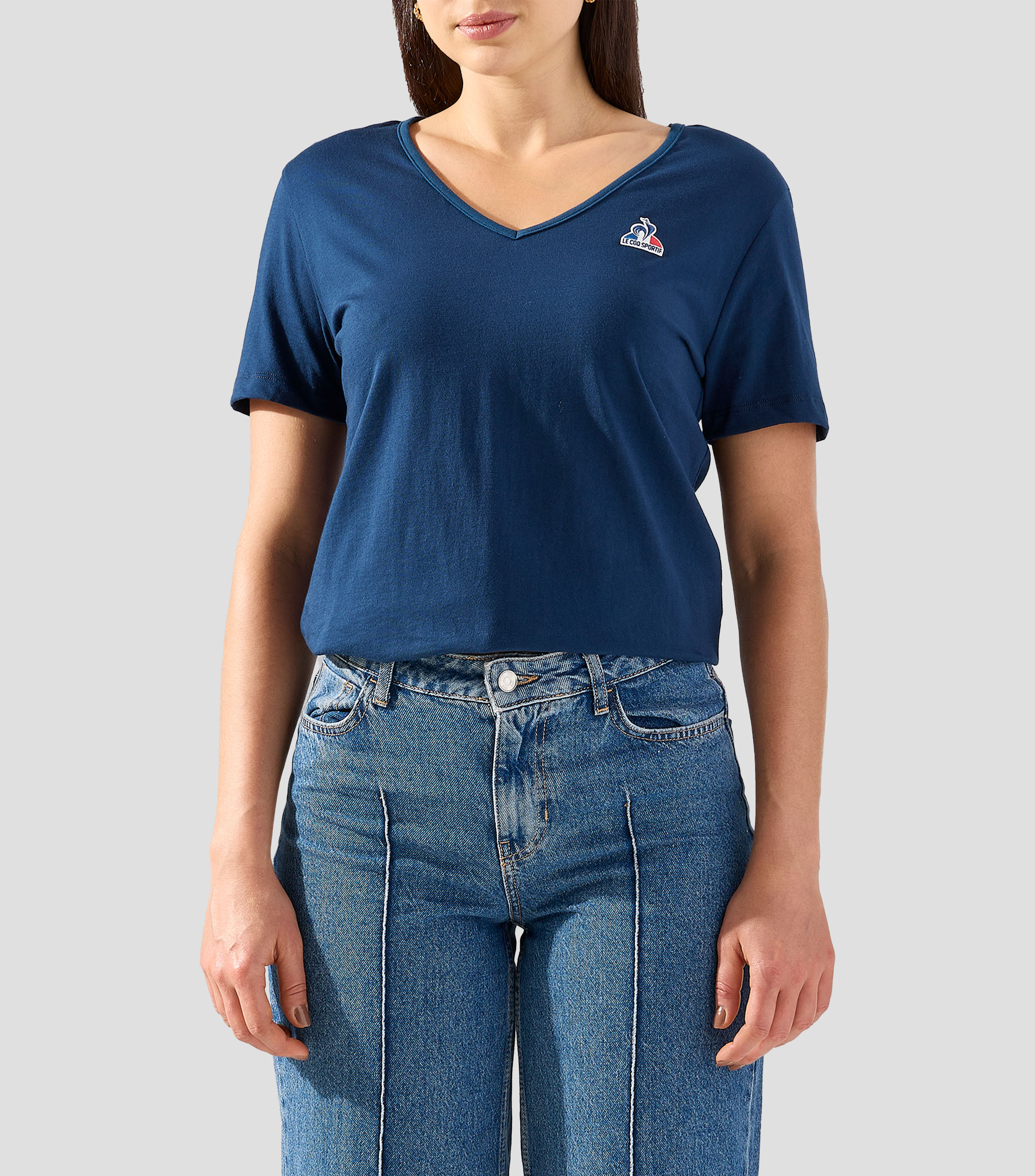 Playera cuello V manga corta Mujer